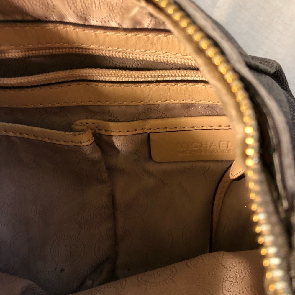Authentic Leather Michael Kors Purse - Picture 4 of 4